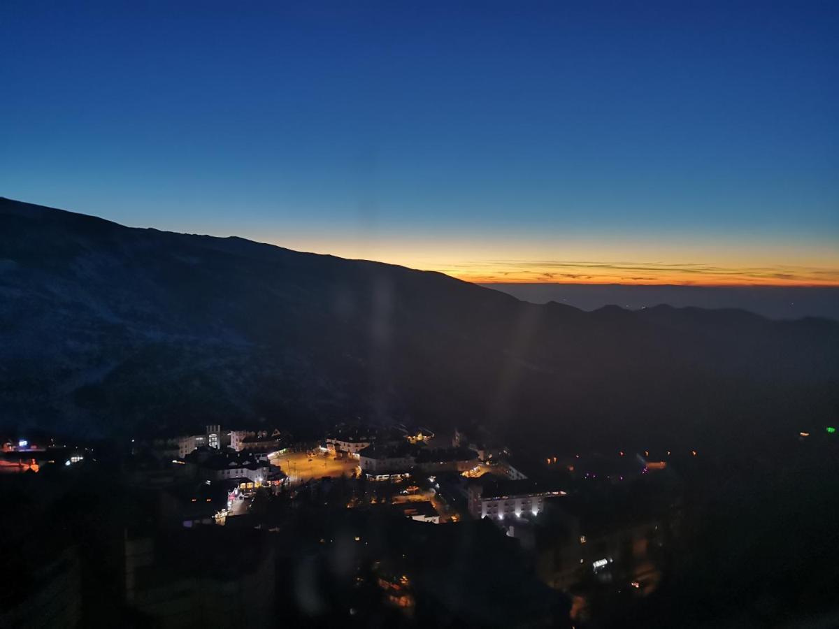 Apartamento Proximo A Pistas Y Plaza Central, Vistas Increibles Leilighet Sierra Nevada Eksteriør bilde